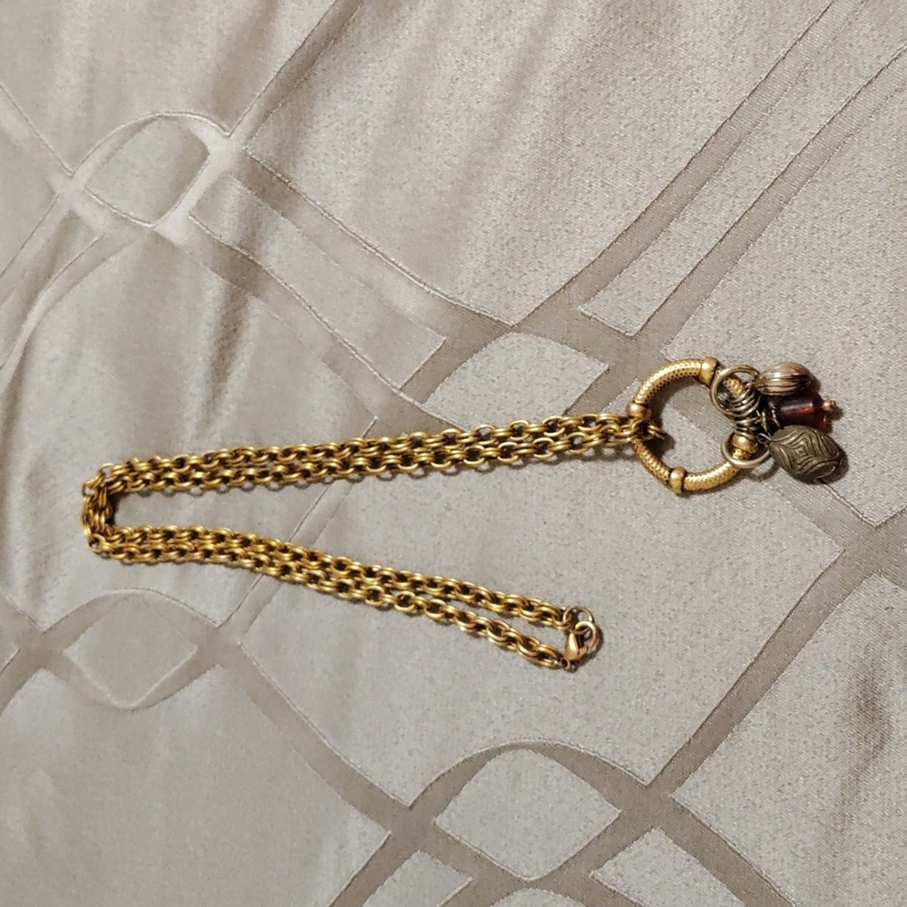 Very pretty goldtone necklace!